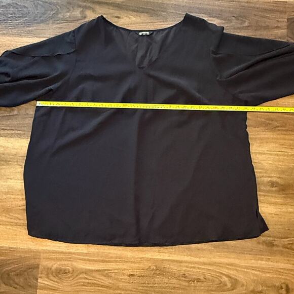 BloomChic Black Blouse Women’s Plus Size 26 Short Sleeve Flowy Top NWOT - Picture 5 of 7